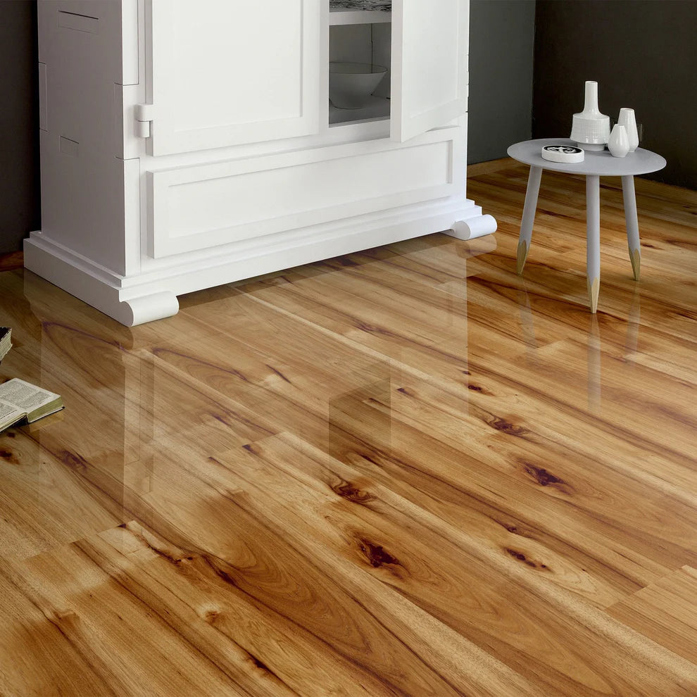 Acorn Woodland - 8mm High Gloss Laminate Flooring