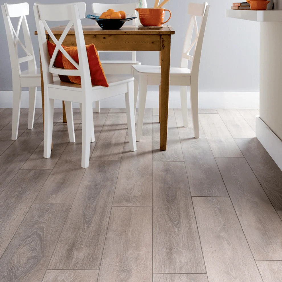 Castle Oak - 8mm Embossed Laminate Flooring