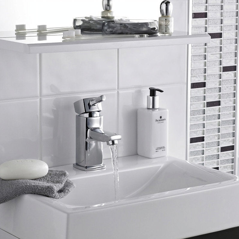 Dice Basin Mixer with Waste
