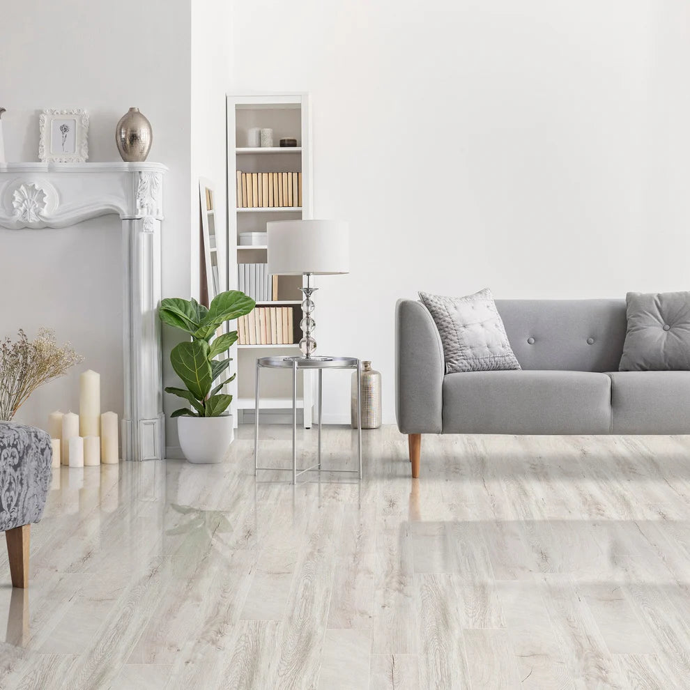 Acorn Light Oak - 8mm High Gloss Laminate Flooring