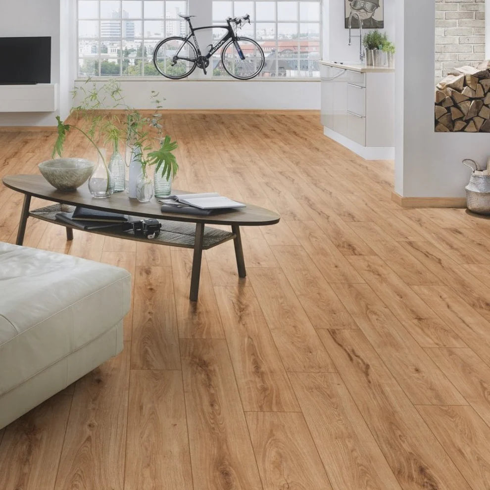 Gondola Oak - Classic 8mm Laminate Flooring