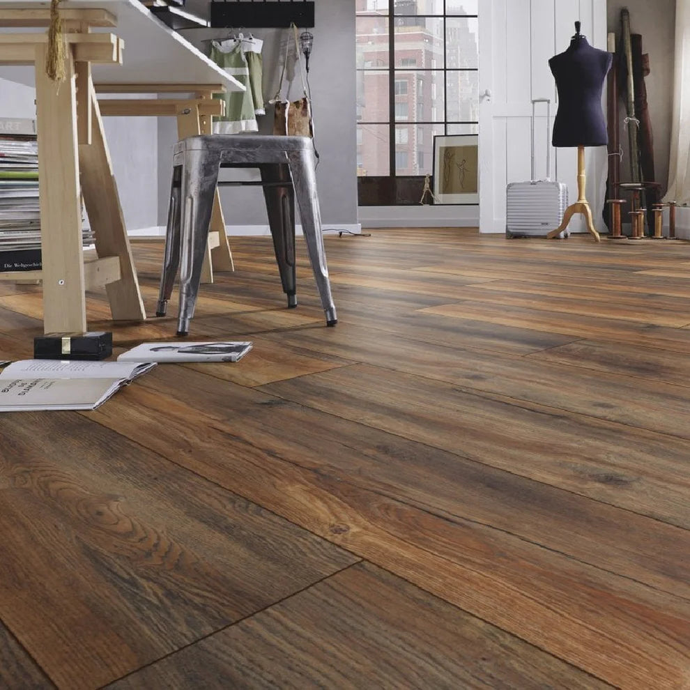Arena Wood Oak - 8mm Laminate Flooring