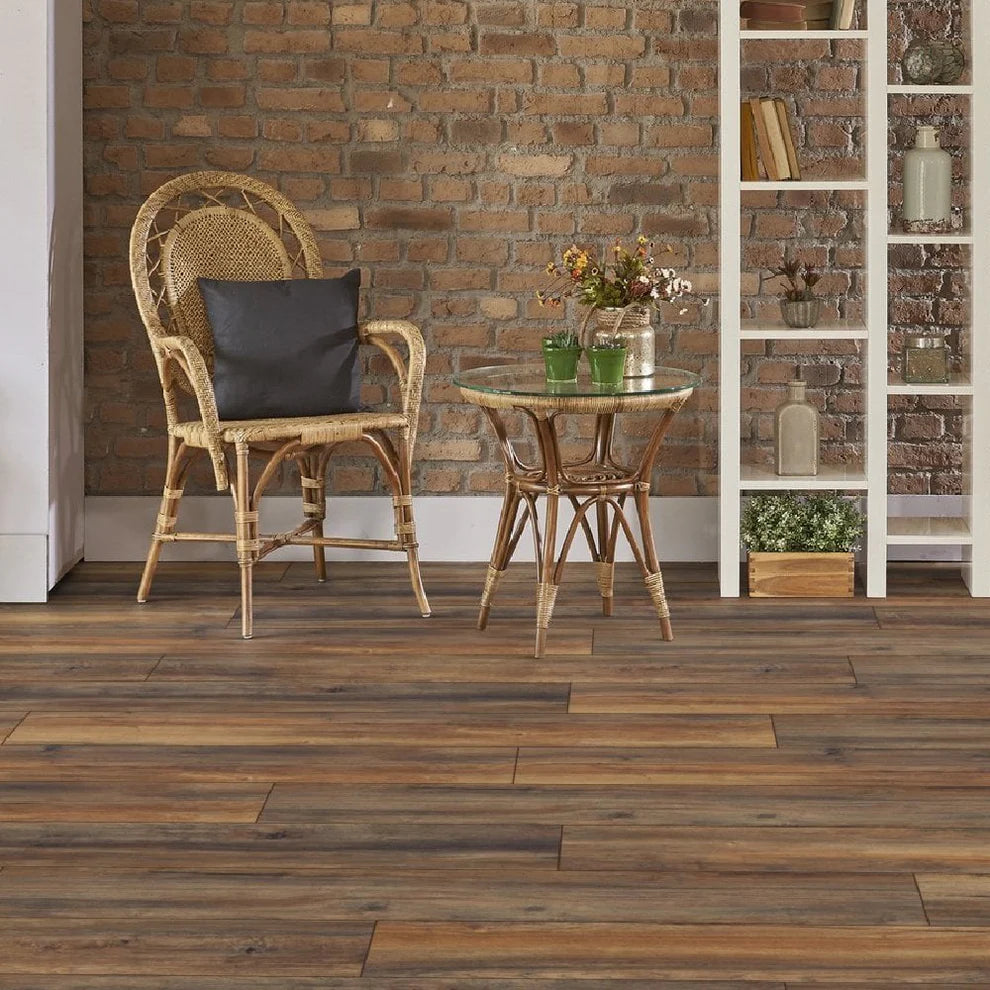 Arena Wood Oak - 8mm Laminate Flooring
