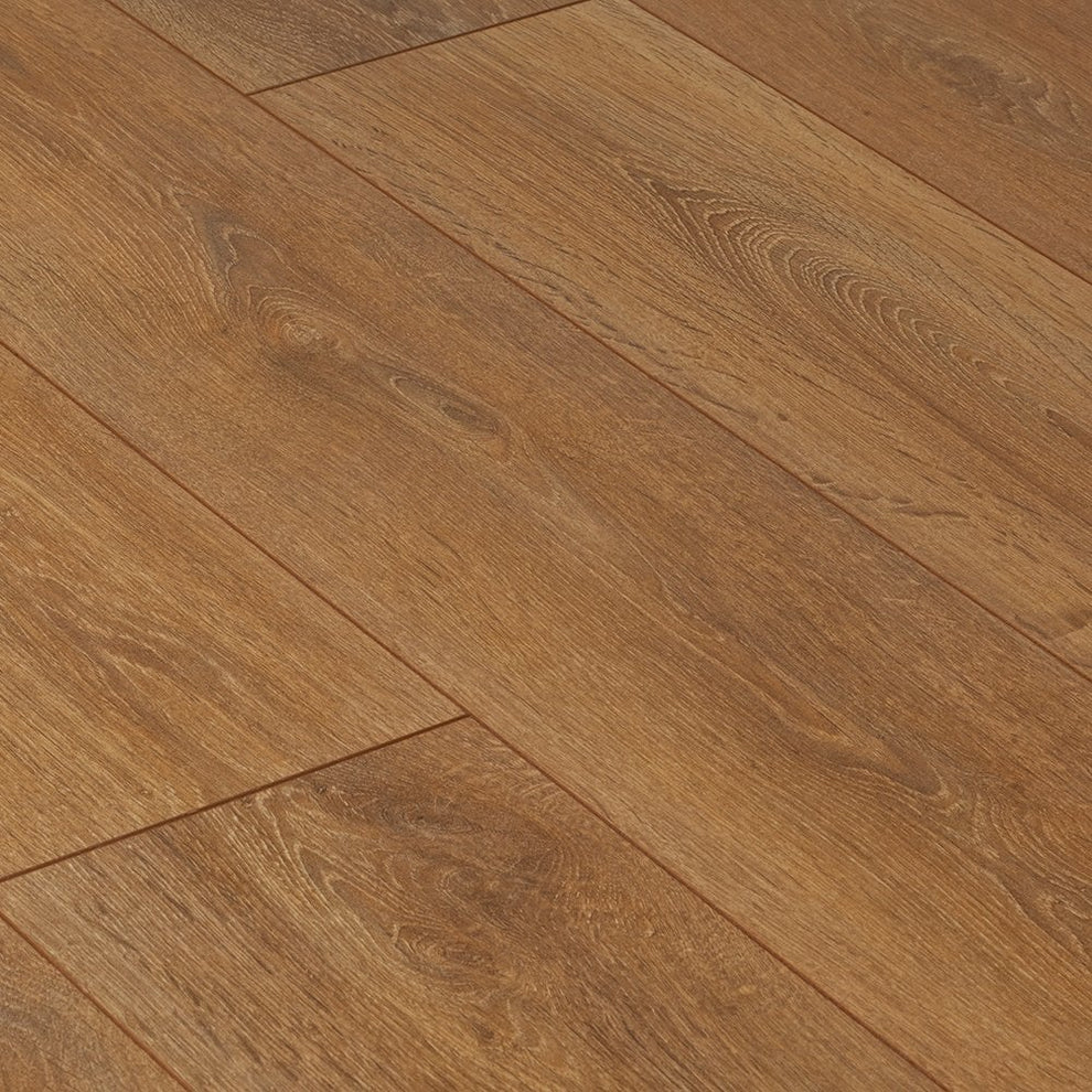 Harlech Oak - Classic 8mm Laminate Flooring