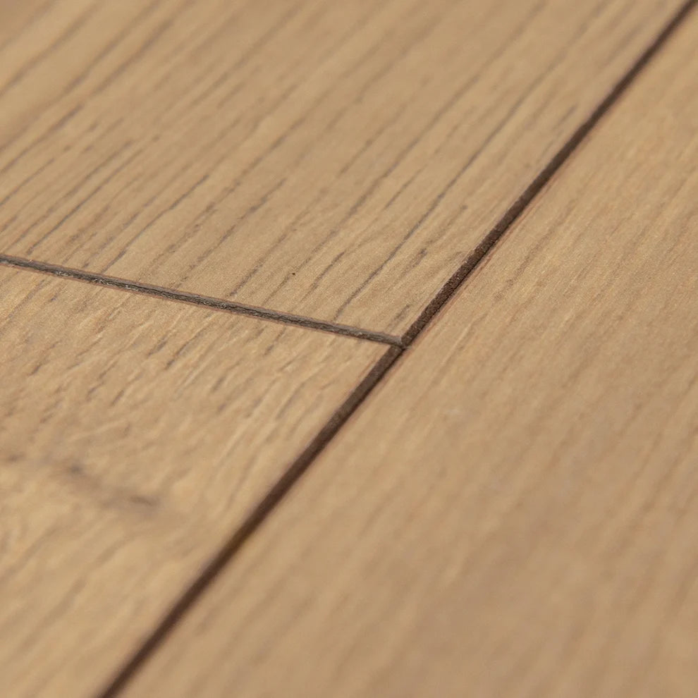 Apricate Natural Oak - 12mm Laminate Flooring