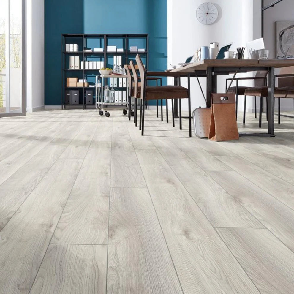 Magnolia White - Long Plank 10mm Laminate Flooring