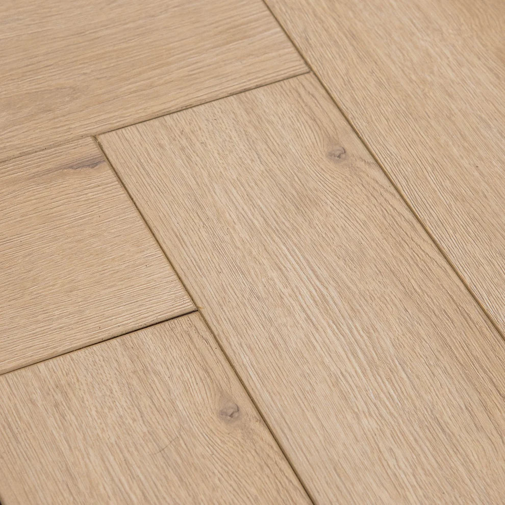 Elixir Amberwood - 12mm Laminate Herringbone Flooring