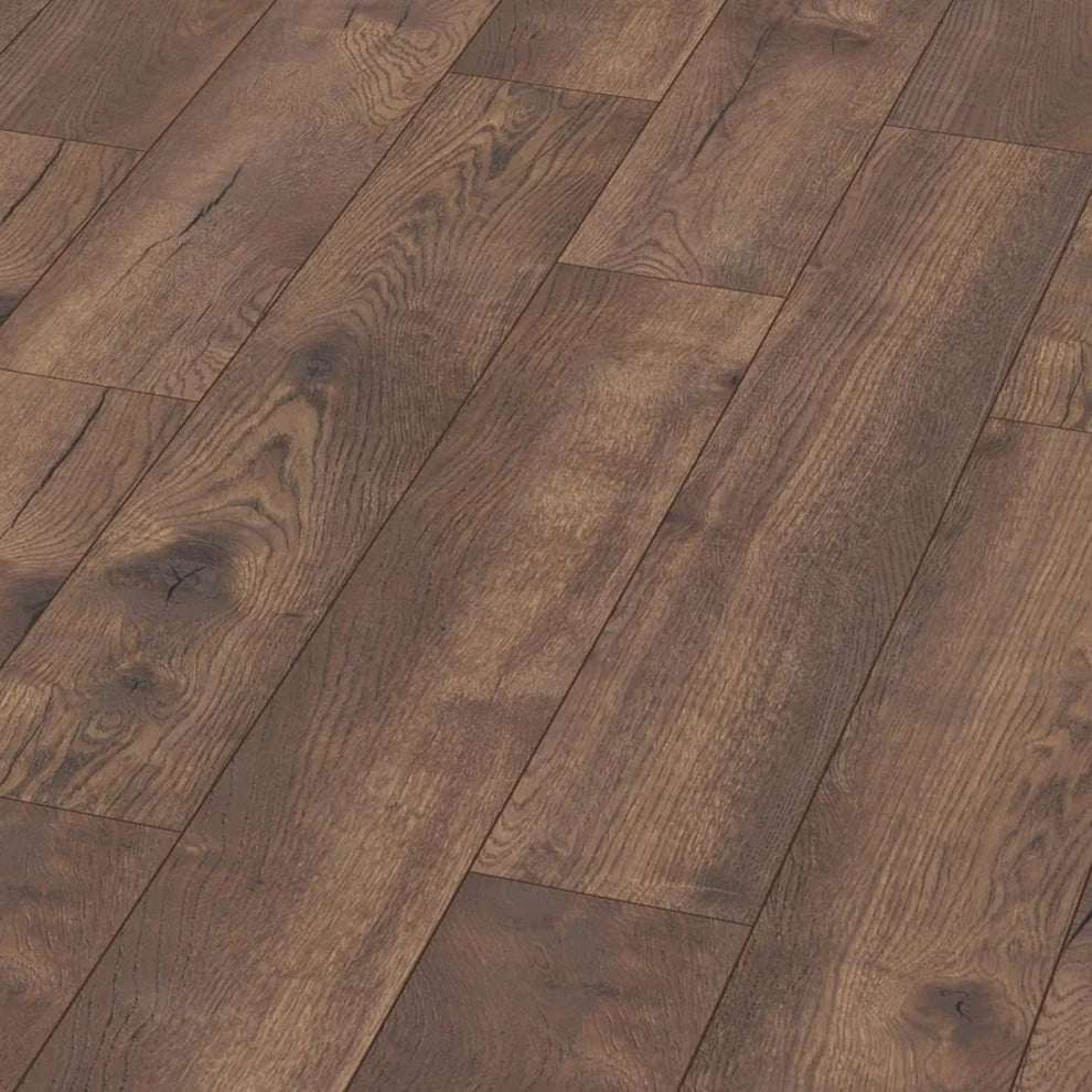 Arena Chestnut Oak - 8mm Laminate Flooring