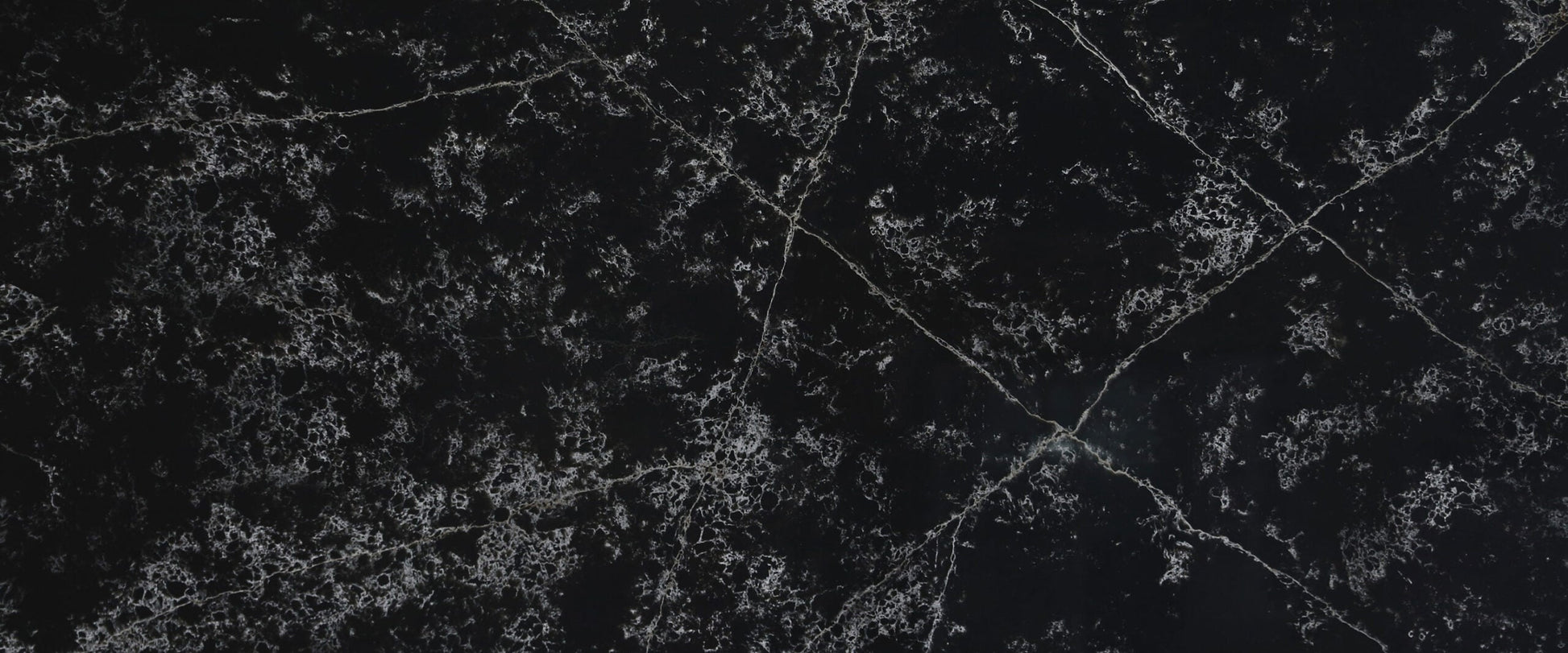 Roma Black Quartz Worktop