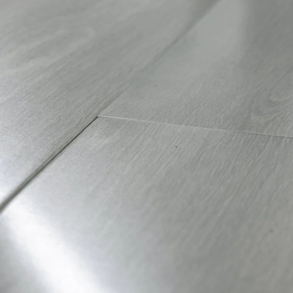 Maple Grey Oak - 12mm High Gloss Laminate Flooring