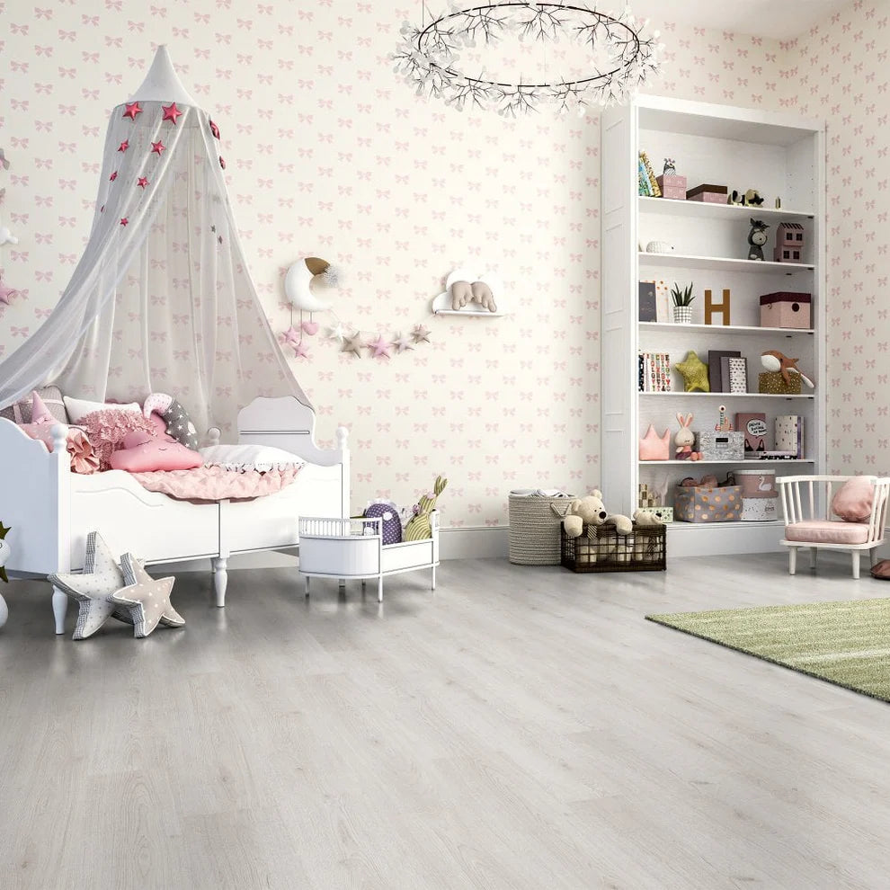 Trend Oak White - Advanced 8mm Laminate Flooring