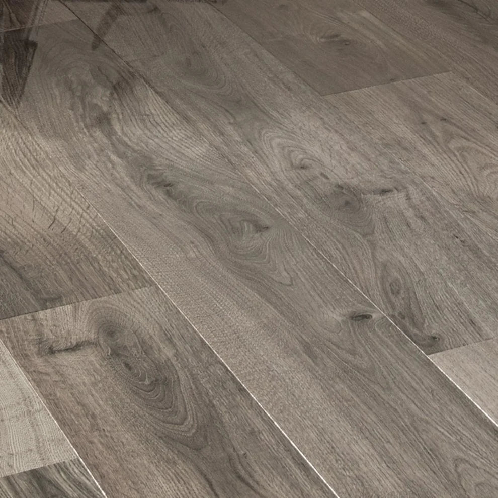 Acorn Earth Oak - 8mm High Gloss Laminate Flooring